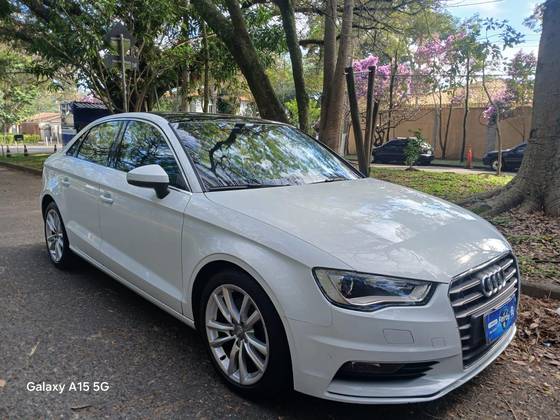 AUDI A3 1.8 TFSI SEDAN 16V 180CV GASOLINA 4P AUTOMÁTICO AUDI A3 1.8 TFSI SEDAN 16V 180CV GASOLINA 4P AUTOMÁTICO